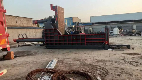 250吨棉花打包机